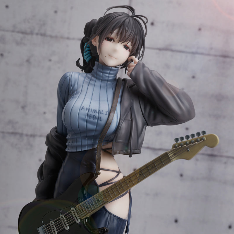 hitomio Juroku Illustration UNION CREATIVE Guitar Meimei Backless Dress