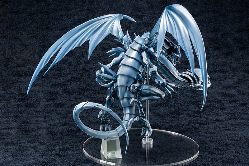 Yu-Gi-Oh! AmiAmi x AMAKUNI BLUE EYES ULTIMATE DRAGON