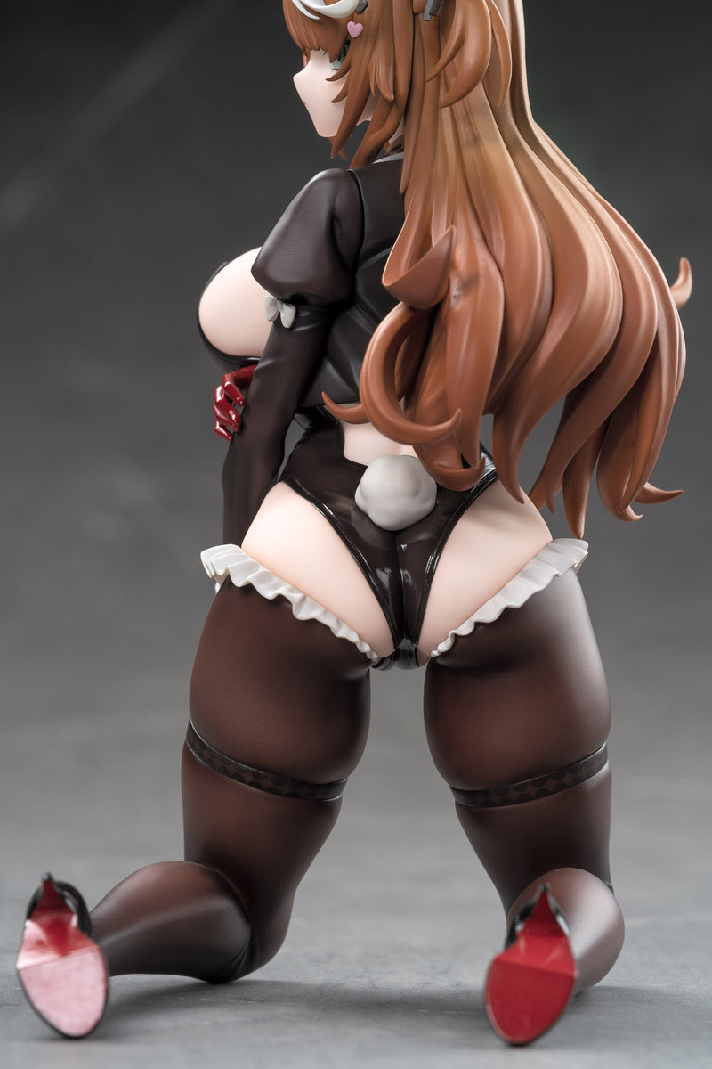 OMH simao mochi Bunny Girl DX Ver. + Tapestry and Parts