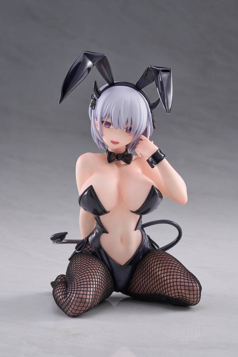 BUNNY GIRL NONO XCX ILLUSTRATED BY YATSUMI SUZUAME