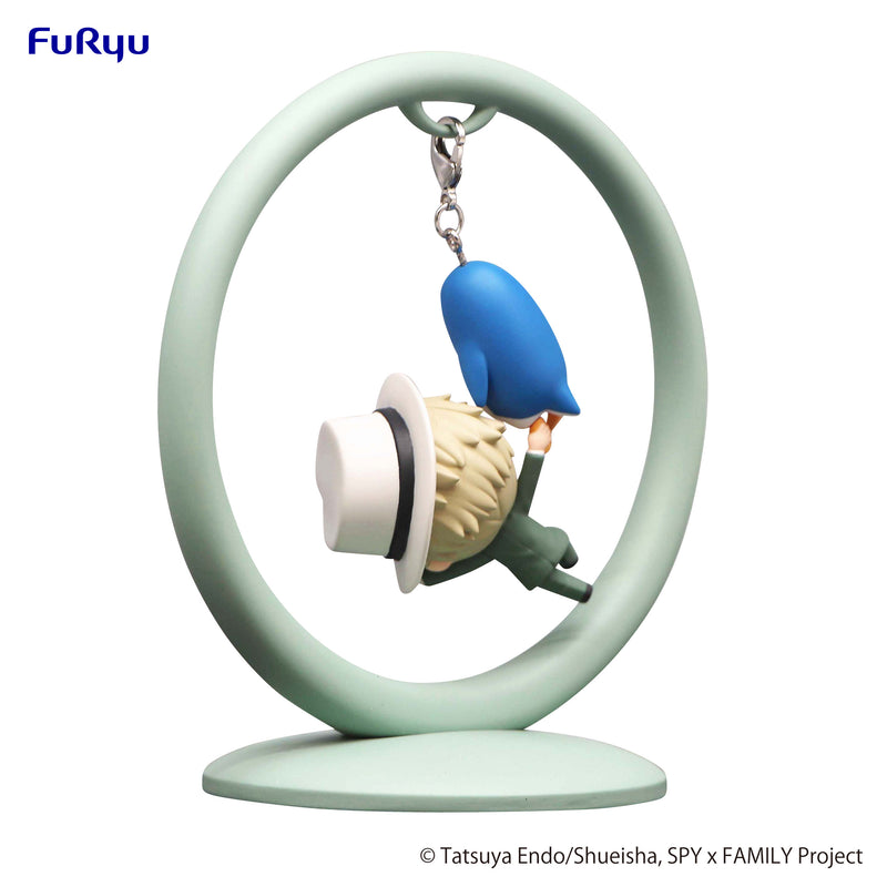 SPY × FAMILY FuRyu Trapeze Figure Loid