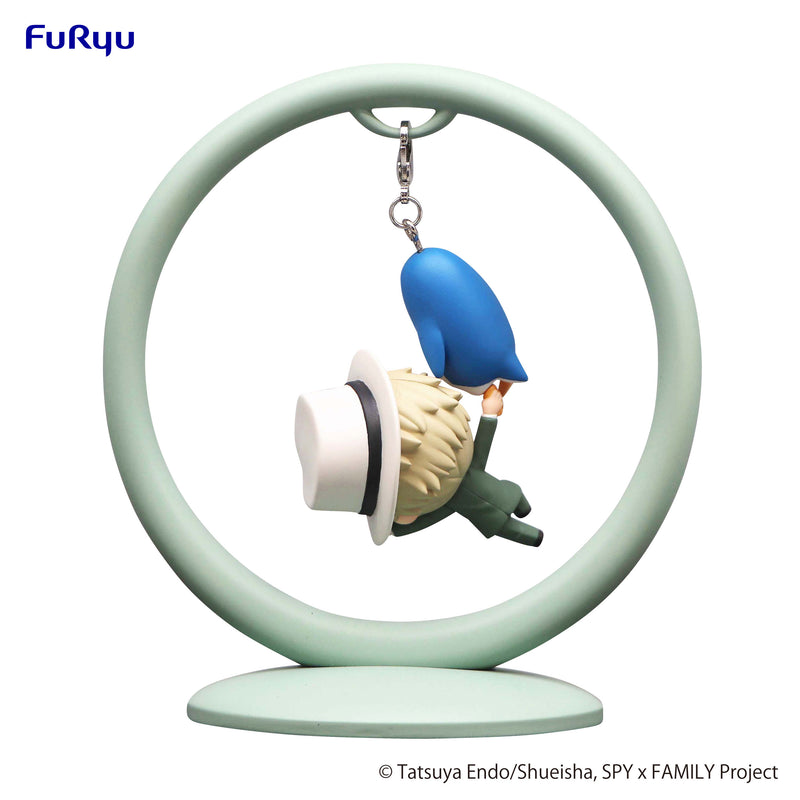 SPY × FAMILY FuRyu Trapeze Figure Loid