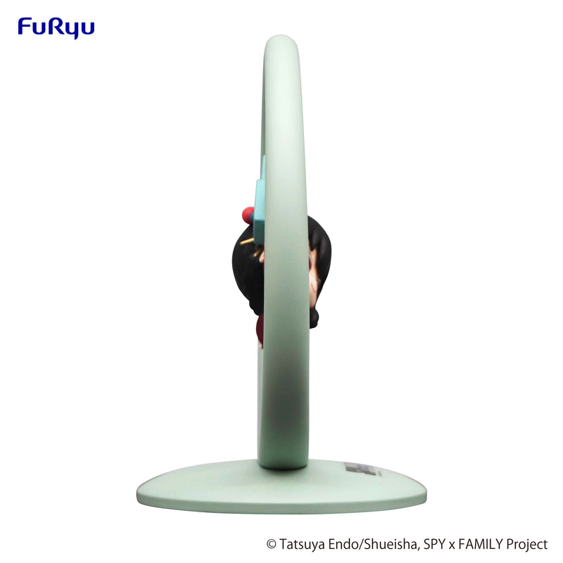 SPY × FAMILY FuRyu Trapeze Figure Yor
