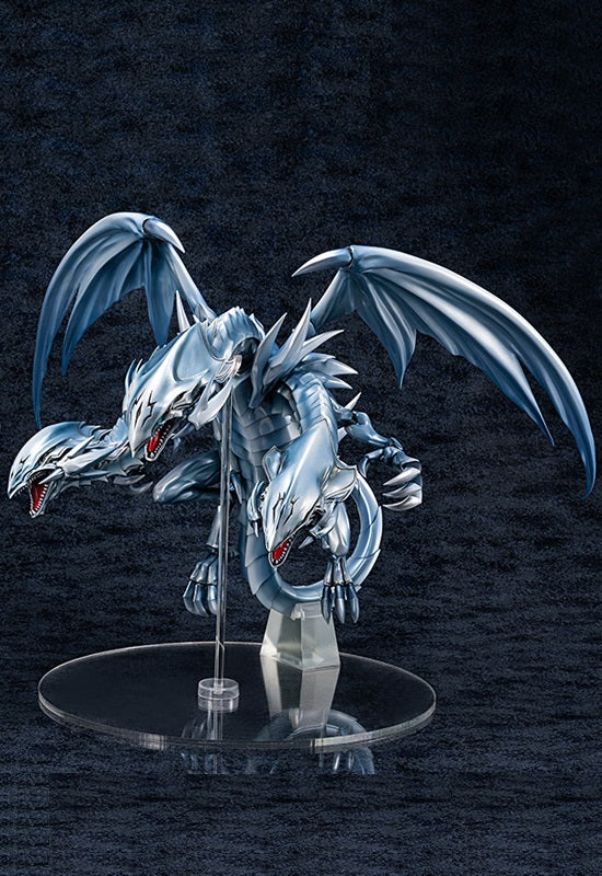 Yu-Gi-Oh! AmiAmi x AMAKUNI BLUE EYES ULTIMATE DRAGON