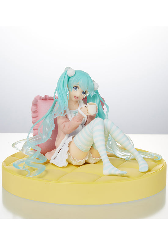 Hatsune Miku TAITO Figure Miku (Original Casual Wear Ver.)