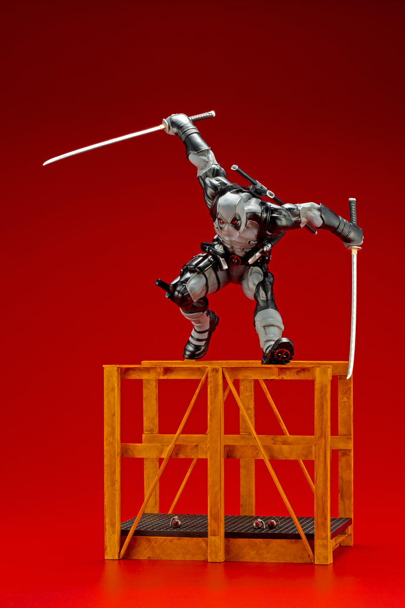 SUPER DEADPOOL Kotobukiya X-FORCE LIMITED EDITION ARTFX STATUE