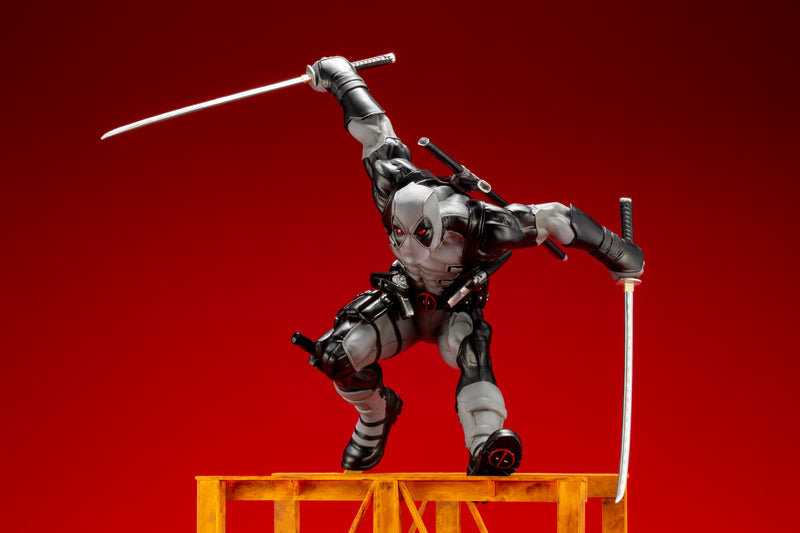 SUPER DEADPOOL Kotobukiya X-FORCE LIMITED EDITION ARTFX STATUE