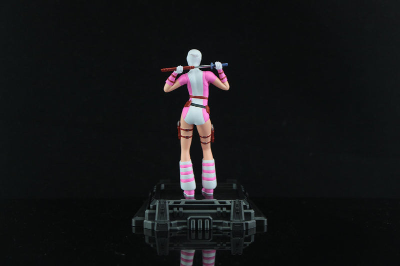 MARVEL Super Hero Illuminate Gallery Collection 2 Sentinel Gwen Pool