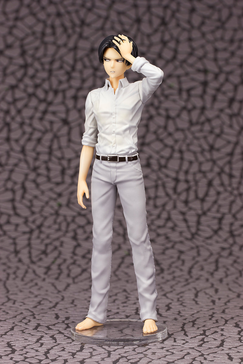 Attack on Titan B-Full (APRICOT BLOSSOM) Levi