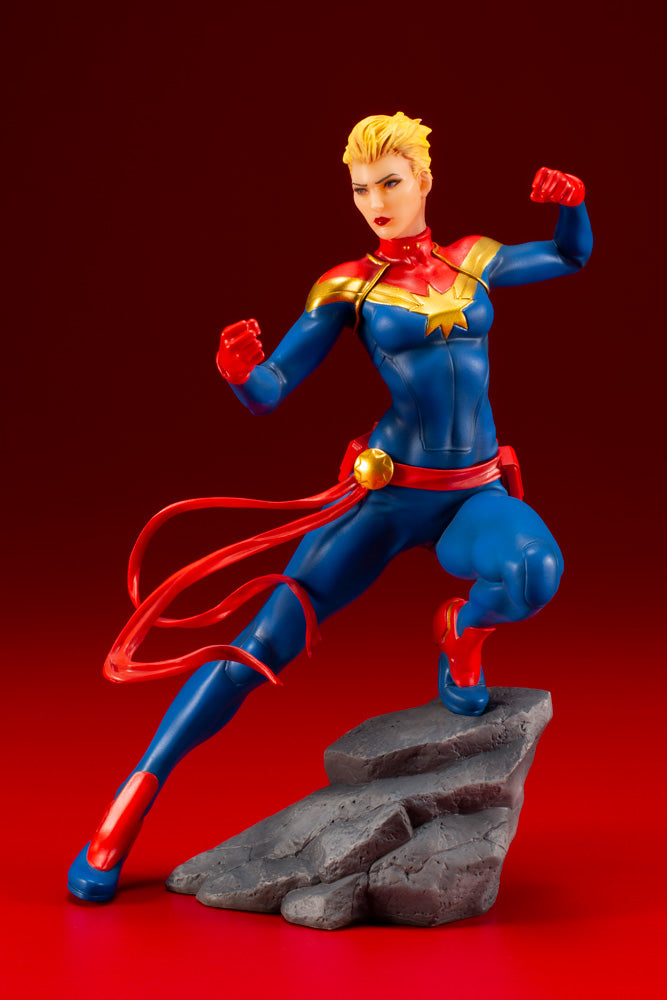 MARVEL COMICS AVENGERS SERIES Kotobukiya CAPTAIN MARVEL ARTFX+ STATUE
