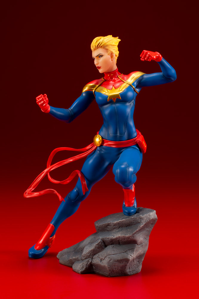 MARVEL COMICS AVENGERS SERIES Kotobukiya CAPTAIN MARVEL ARTFX+ STATUE