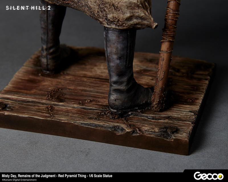 SILENT HILL 2/ Misty Day, Remains of the Judgment Gecco Red Pyramid Thing - 1/6 Scale Statue