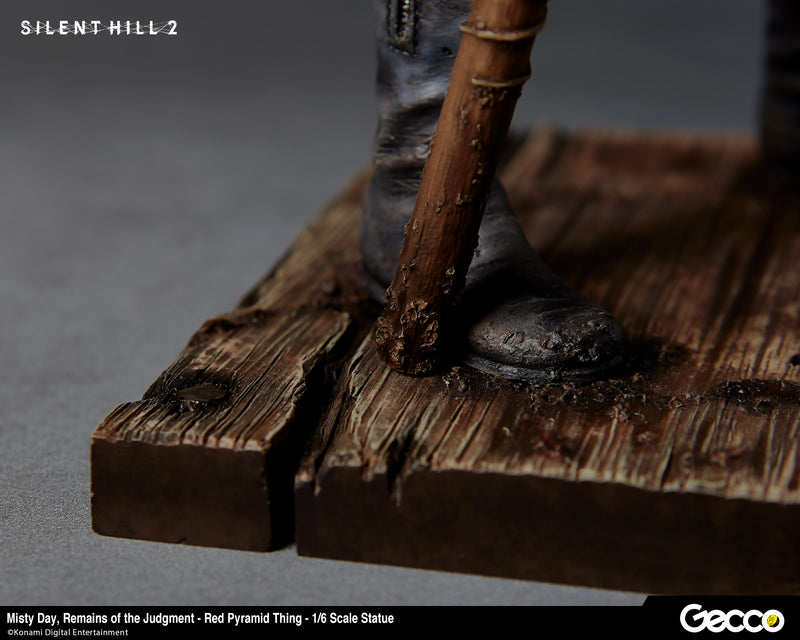 SILENT HILL 2/ Misty Day, Remains of the Judgment Gecco Red Pyramid Thing - 1/6 Scale Statue