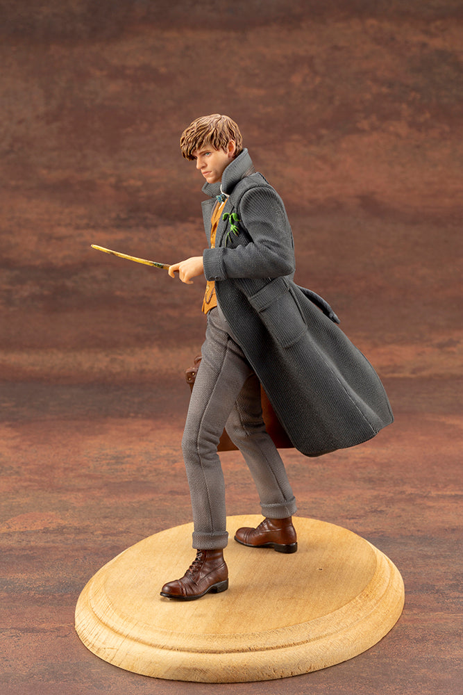 FANTASTIC BEASTS: THE CRIMES OF GRINDELWALD Kotobukiya NEWT SCAMANDER ARTFX+