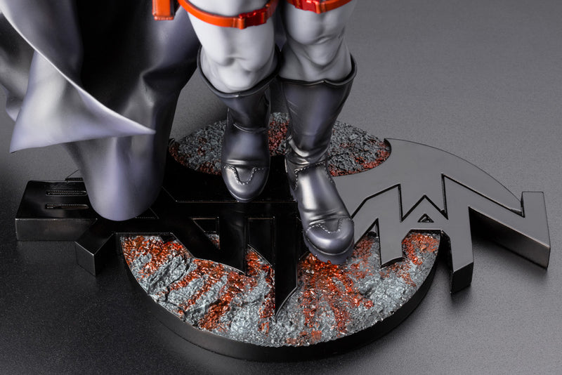 DC COMICS ELSEWORLD SERIES Kotobukiya BATMAN THOMAS WAYNE ARTFX STATUE