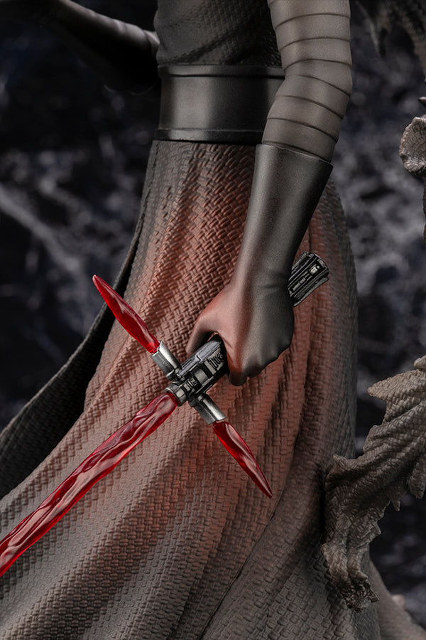 STAR WARS THE FORCE AWAKENS Kotobukiya KYLO REN CLOAKED IN SHADOWS ART