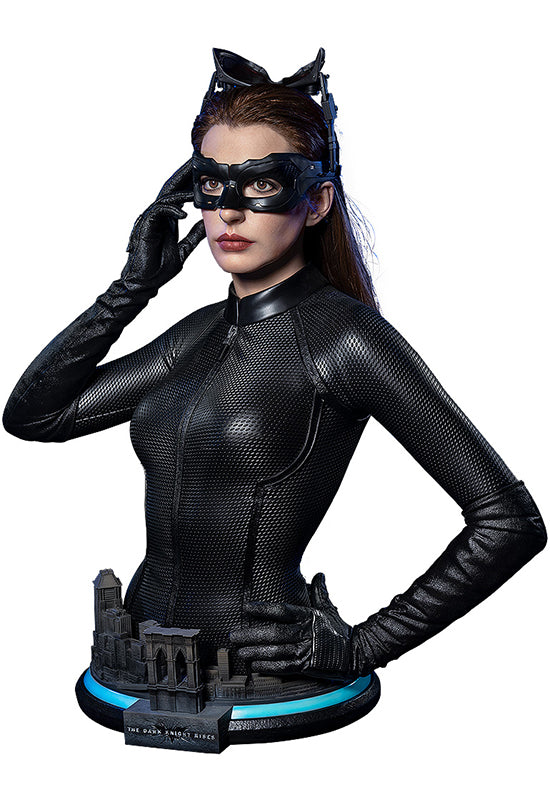 The Dark Knight Rises Infinity Studio X Penguin Toys DC Series Life Size Bust Selina Kyle