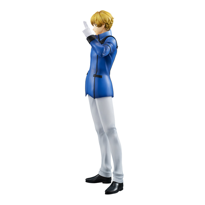GGG MOBILE SUIT GUNDAM OO  MEGAHOUSE Graham Aker
