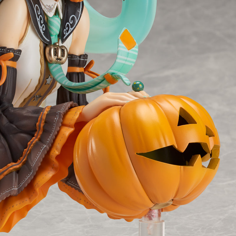 Hatsune Miku Union Creative "TRICK or MIKU"