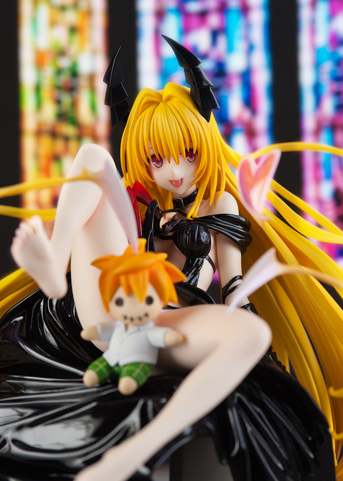 To Love-Ru Darkness FLARE Golden Darkness