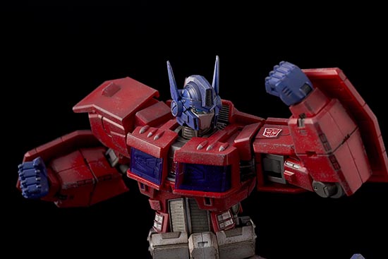 Transformers Flame Toys Furai Action Optimus Prime (IDW ver.)