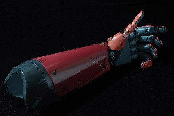 metal gear solid 5 phantom limbs METAL GEAR SOLID V: THE PHANTOM PAIN SENTINEL 1/1 BIONIC ARM