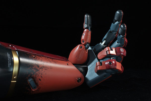 METAL GEAR SOLID V: THE PHANTOM PAIN SENTINEL 1/1 BIONIC ARM