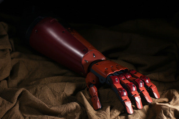 metal gear solid bionic arm METAL GEAR SOLID V: THE PHANTOM PAIN SENTINEL 1/1 BIONIC ARM