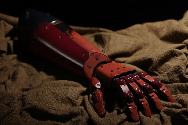 metal gear solid arm METAL GEAR SOLID V: THE PHANTOM PAIN SENTINEL 1/1 BIONIC ARM