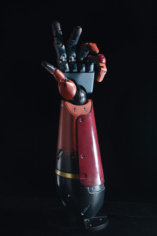 METAL GEAR SOLID V: THE PHANTOM PAIN SENTINEL 1/1 BIONIC ARM