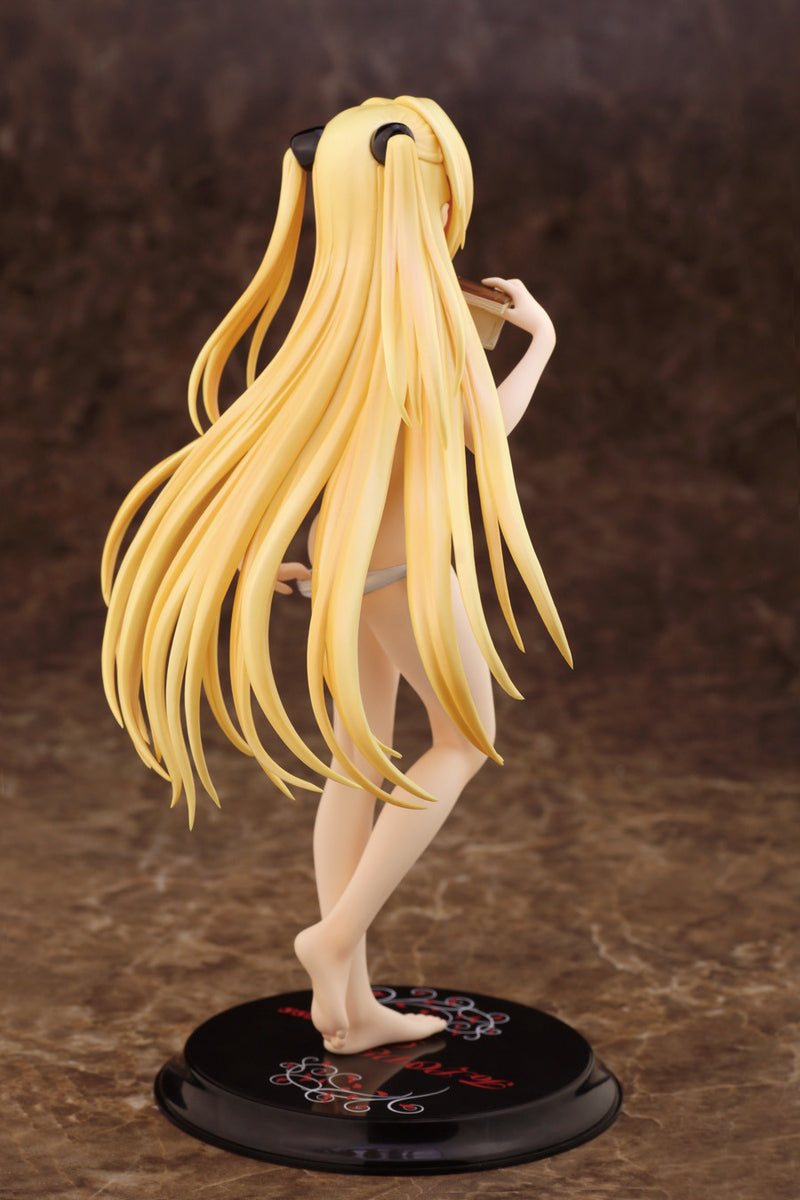 To Love-Ru Darkness - Alphamax Golden Darkness White Swimsuit ver. 1/7