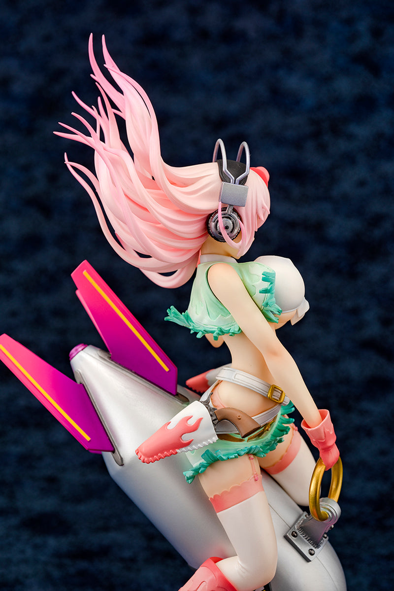 Super Sonico QUES Q Super Sonico Love Bomber!